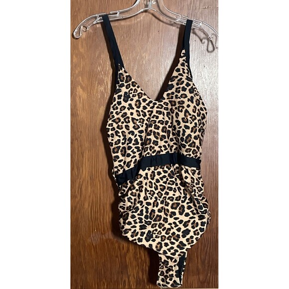 Cupshe Other - New CUPSHE Brown & Black Leopard Print XL One Piece Swimsuit NWT Ties in Back